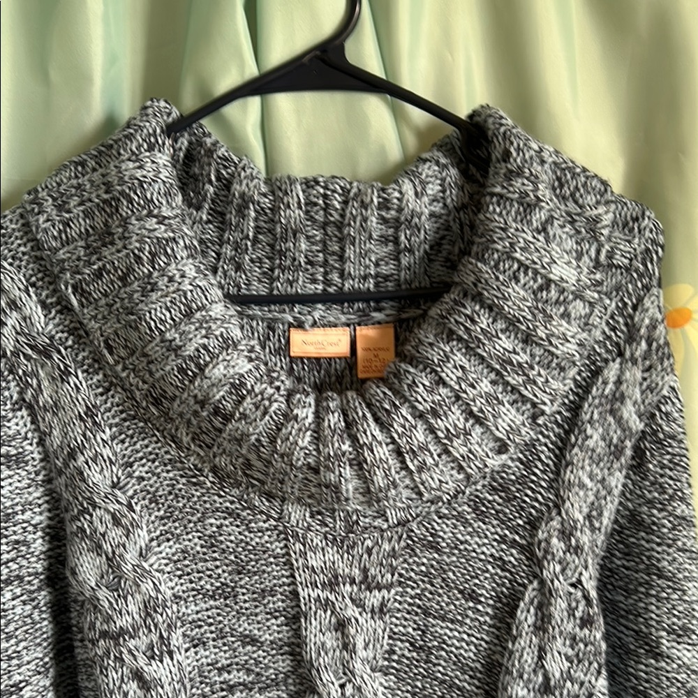 NorthCrest Chunky Cable Knit Woven Blue Acrylic Sweater